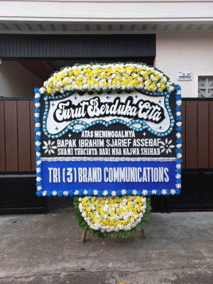 Papan Bunga Duka di Patangkep Tutui
